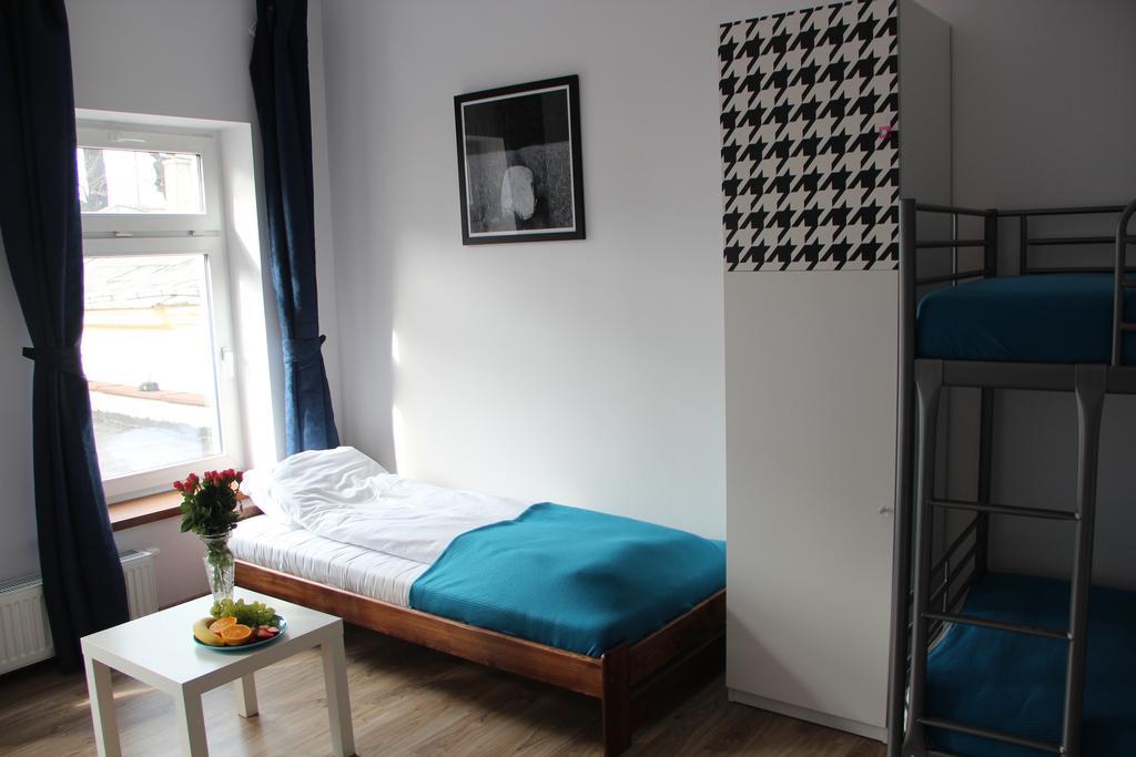 Baba Hostel Калиш Номер фото